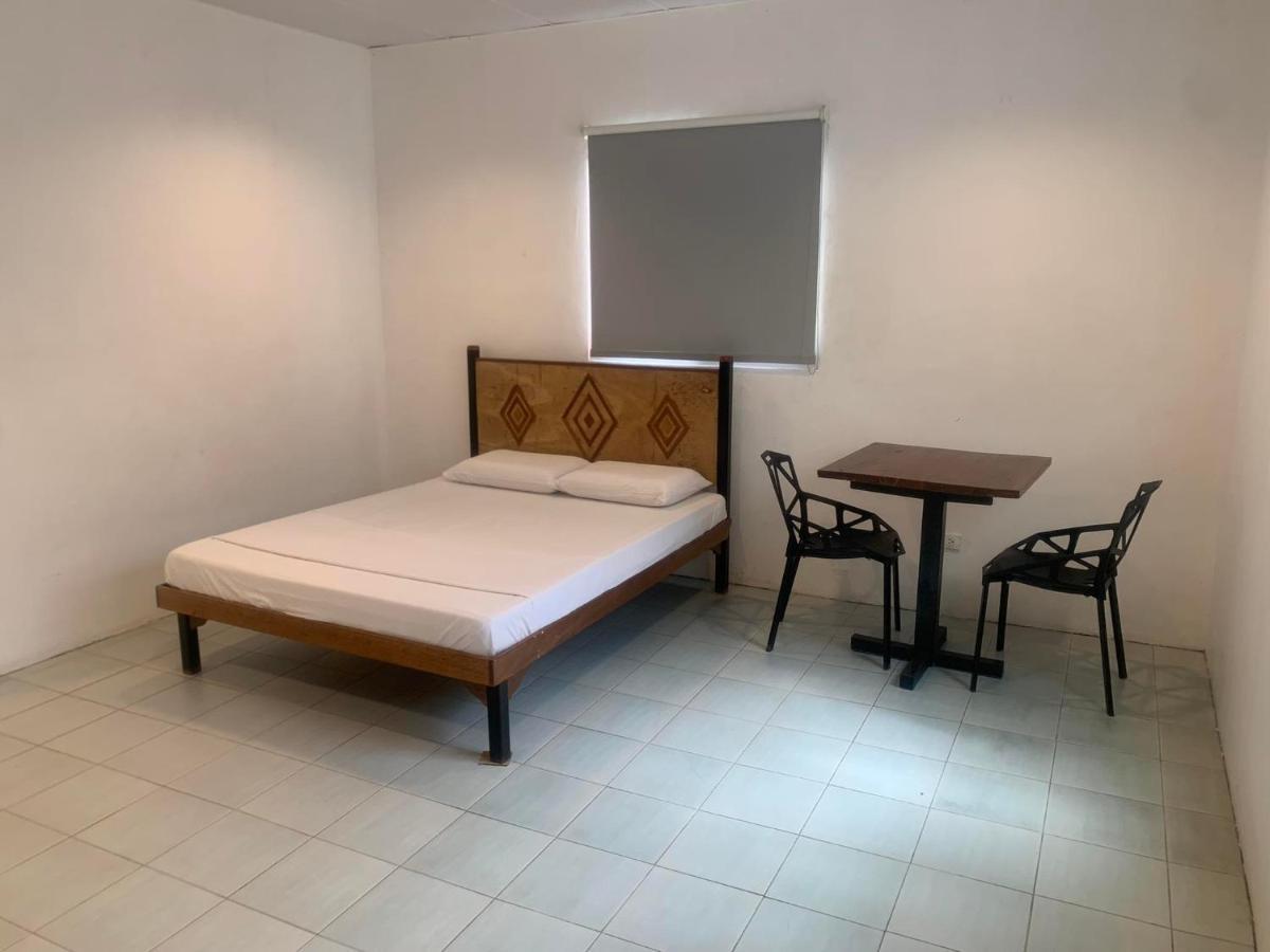 Nacho Hostel Cebu Bulacao Bagian luar foto