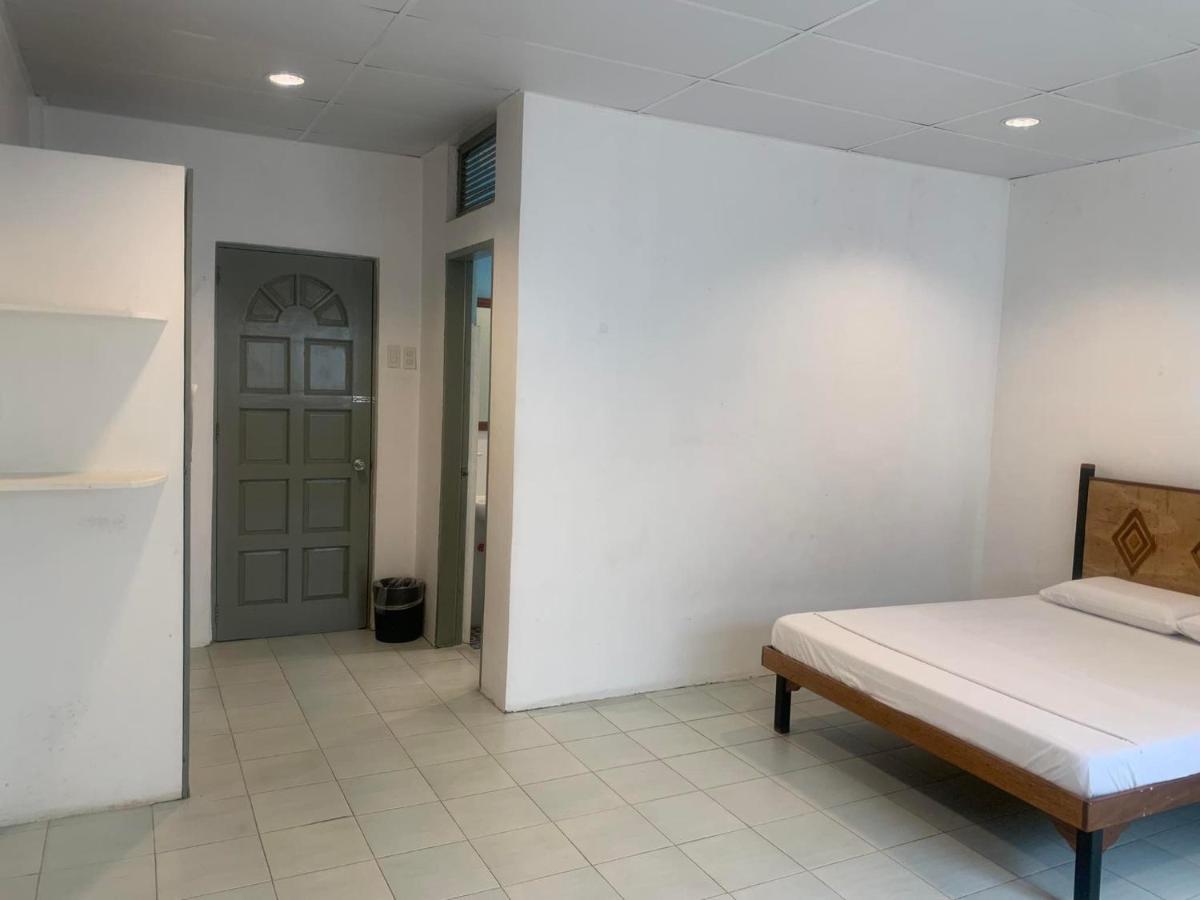 Nacho Hostel Cebu Bulacao Bagian luar foto